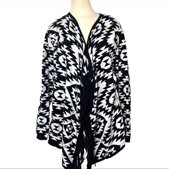 𝅺JESSICA Southwestern Black White printed Tribal Jersey Knit Cardigan Wrap L - Picture 1 of 11